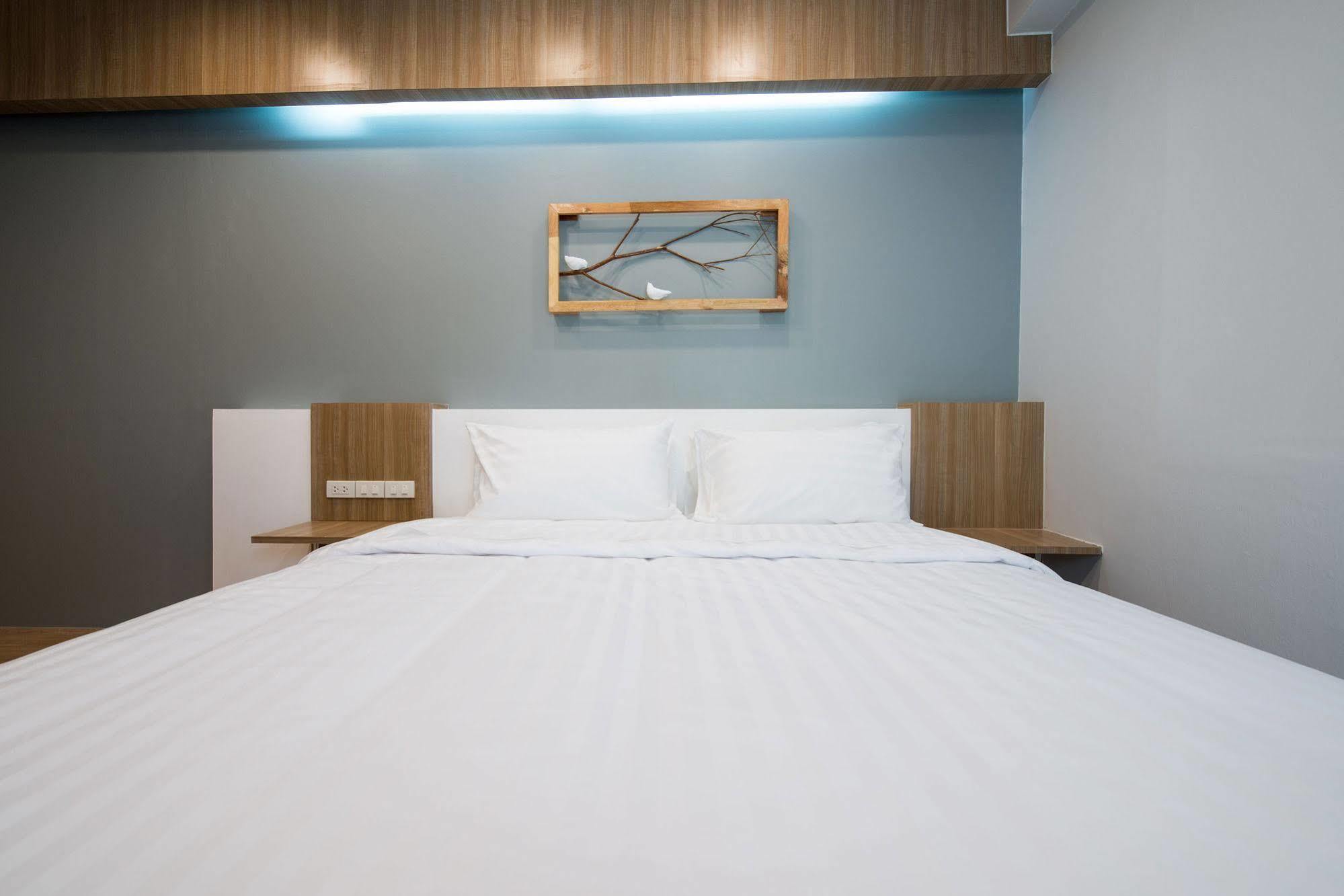 Hotel Shade House - Bitec Bangna Bangkok Esterno foto